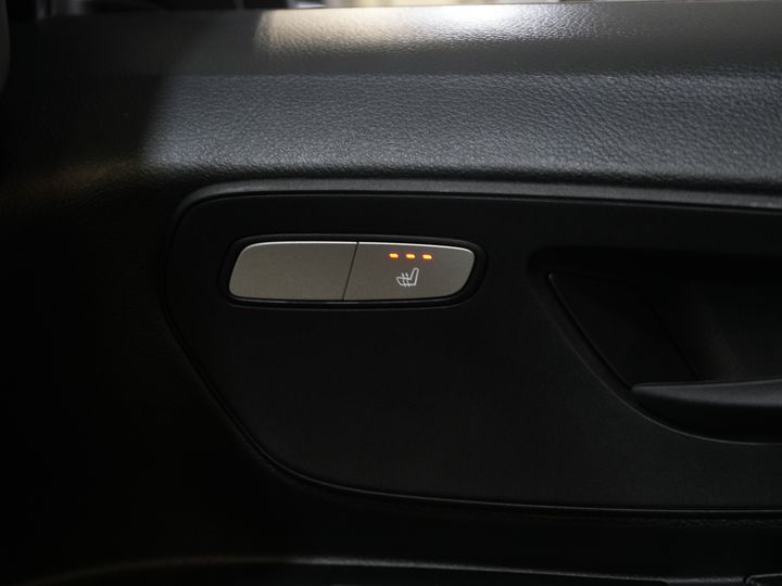 Mercedes-Benz Vito Bestelbus 116 CDI Aut. L3 LED/ Carplay/ 270Gr.Deuren./ Stoelverw/ Camera/ PDC V+A/ Trekhaak/ Navi/ Cruise