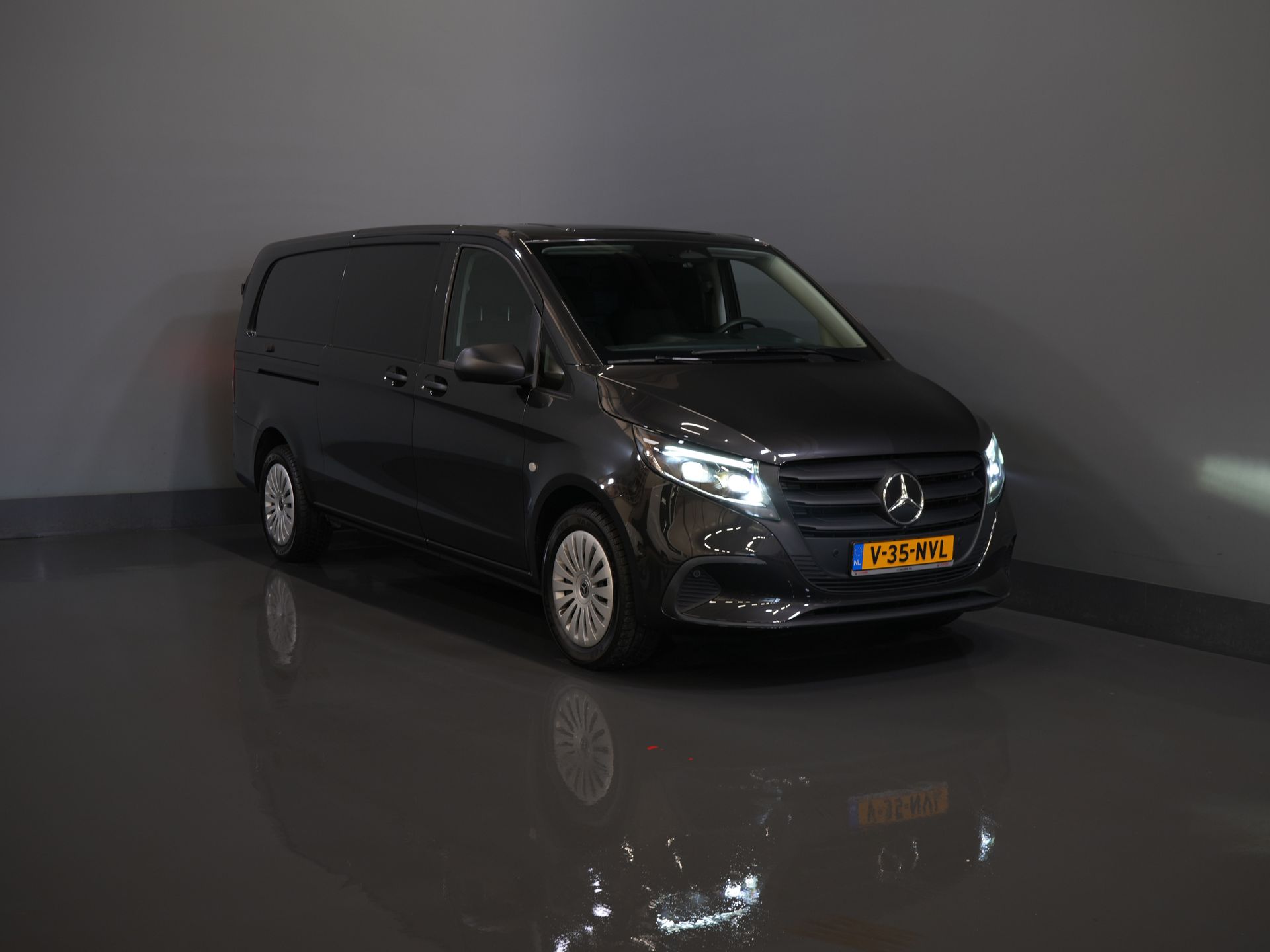 Mercedes-Benz Vito Bestelbus 116 CDI Aut. L3 LED/ Carplay/ 270Gr.Deuren./ Stoelverw/ Camera/ PDC V+A/ Trekhaak/ Navi/ Cruise