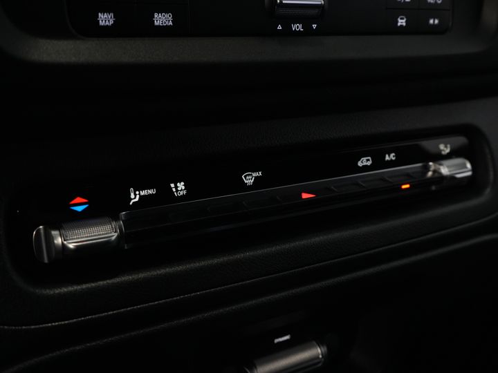 Mercedes-Benz Vito Bestelbus 116 CDI Aut. L3 LED/ Carplay/ 270Gr.Deuren./ Stoelverw/ Camera/ PDC V+A/ Trekhaak/ Navi/ Cruise