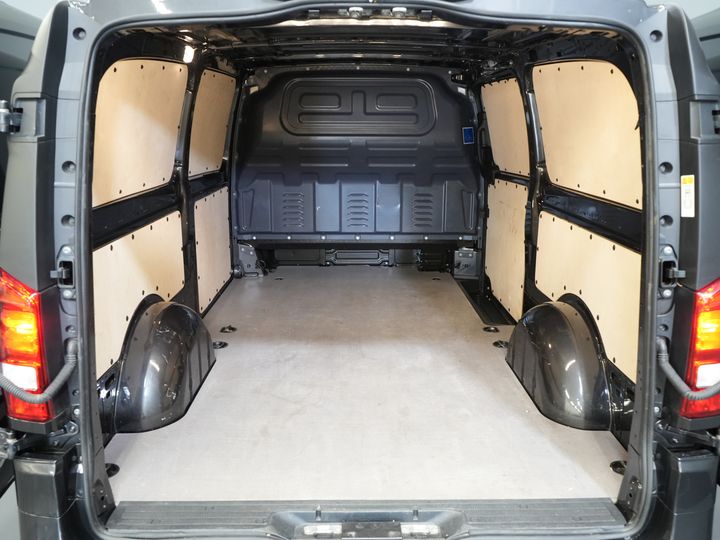 Mercedes-Benz Vito Bestelbus 116 CDI Aut. L3 LED/ Carplay/ 270Gr.Deuren./ Stoelverw/ Camera/ PDC V+A/ Trekhaak/ Navi/ Cruise