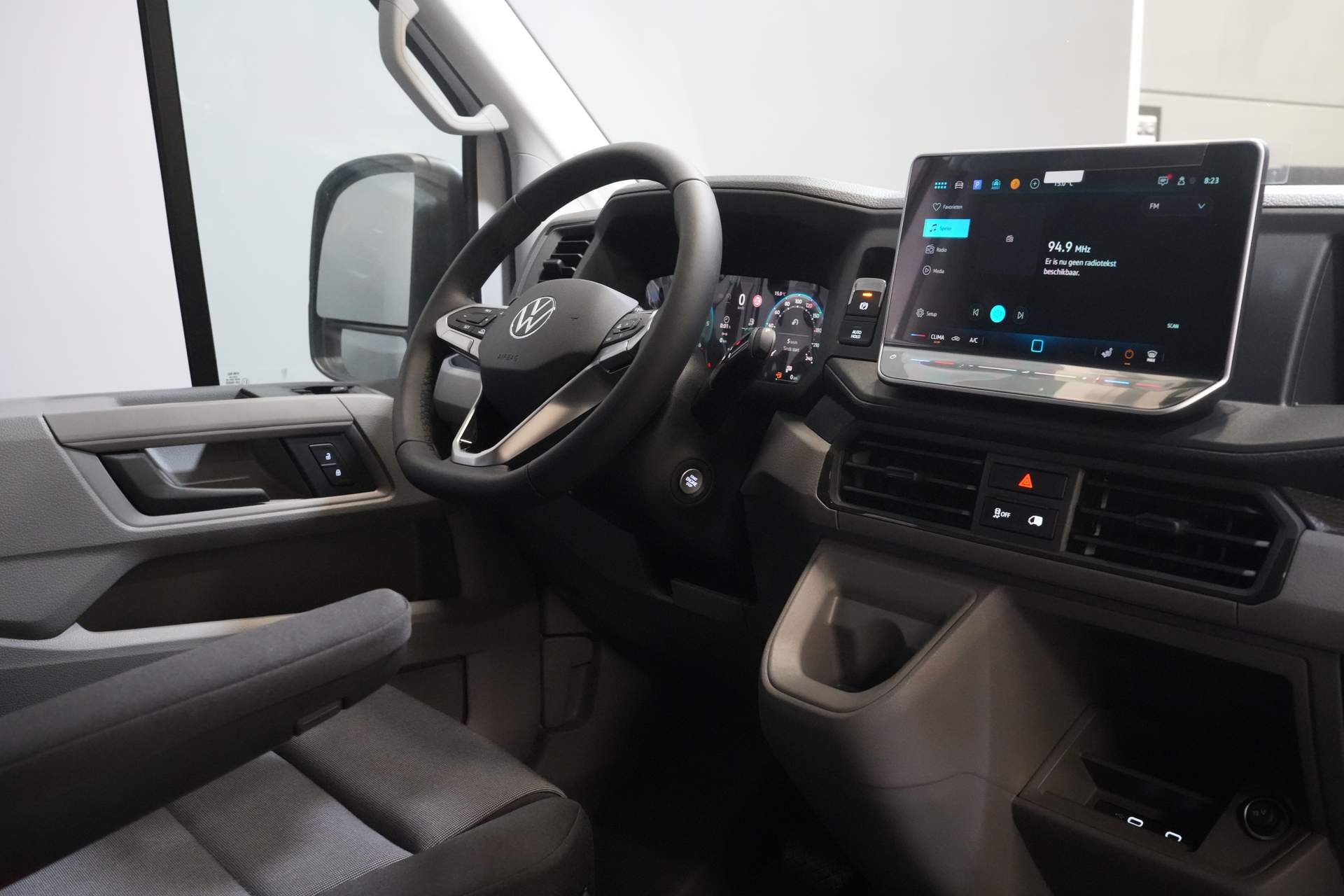Volkswagen Crafter Bestelbus 35 140 pk DSG Aut. L3H3 BPM VRIJ! LED/ Virtual Cockpit/ Camera/ Cruise/ Carplay/ Gev.Stoel