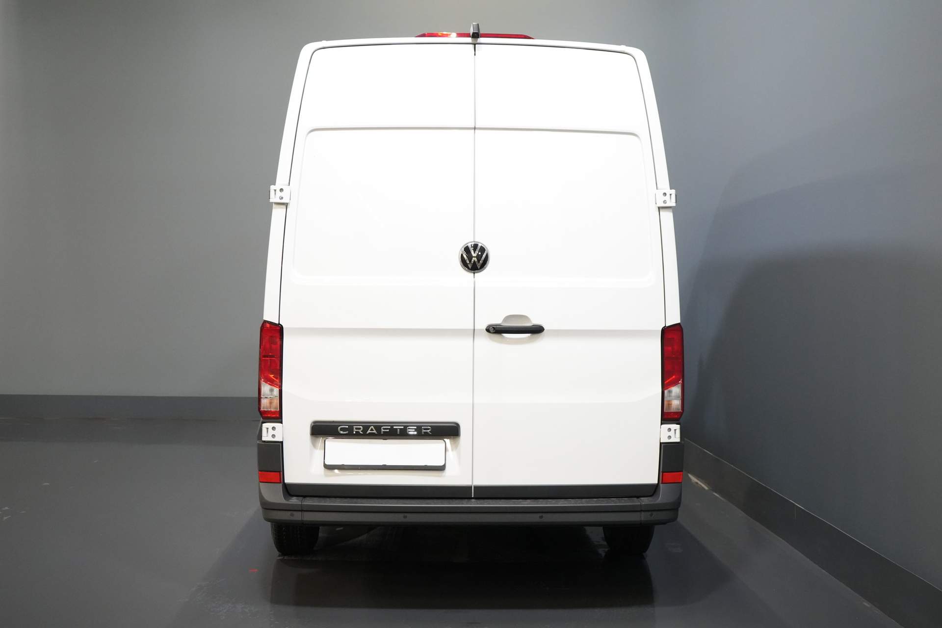 Volkswagen Crafter Bestelbus 35 140 pk DSG Aut. L3H3 BPM VRIJ! LED/ Virtual Cockpit/ Camera/ Cruise/ Carplay/ Gev.Stoel