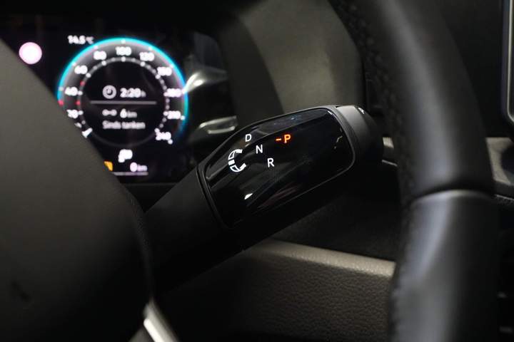 Volkswagen Crafter Bestelbus 35 140 pk DSG Aut. L3H3 BPM VRIJ! LED/ Virtual Cockpit/ Camera/ Cruise/ Carplay/ Gev.Stoel
