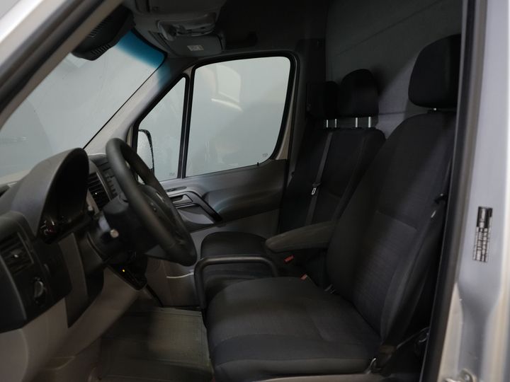 Mercedes-Benz Sprinter Van 319 3.0 V6 CDI Aut. L2H2 E6 BPM FREE ! LOW KM!/ 3.5t Capacité de remorquage/ Xenon/ LMV/ Cruise/ Seatverw./ Camera/ Airco