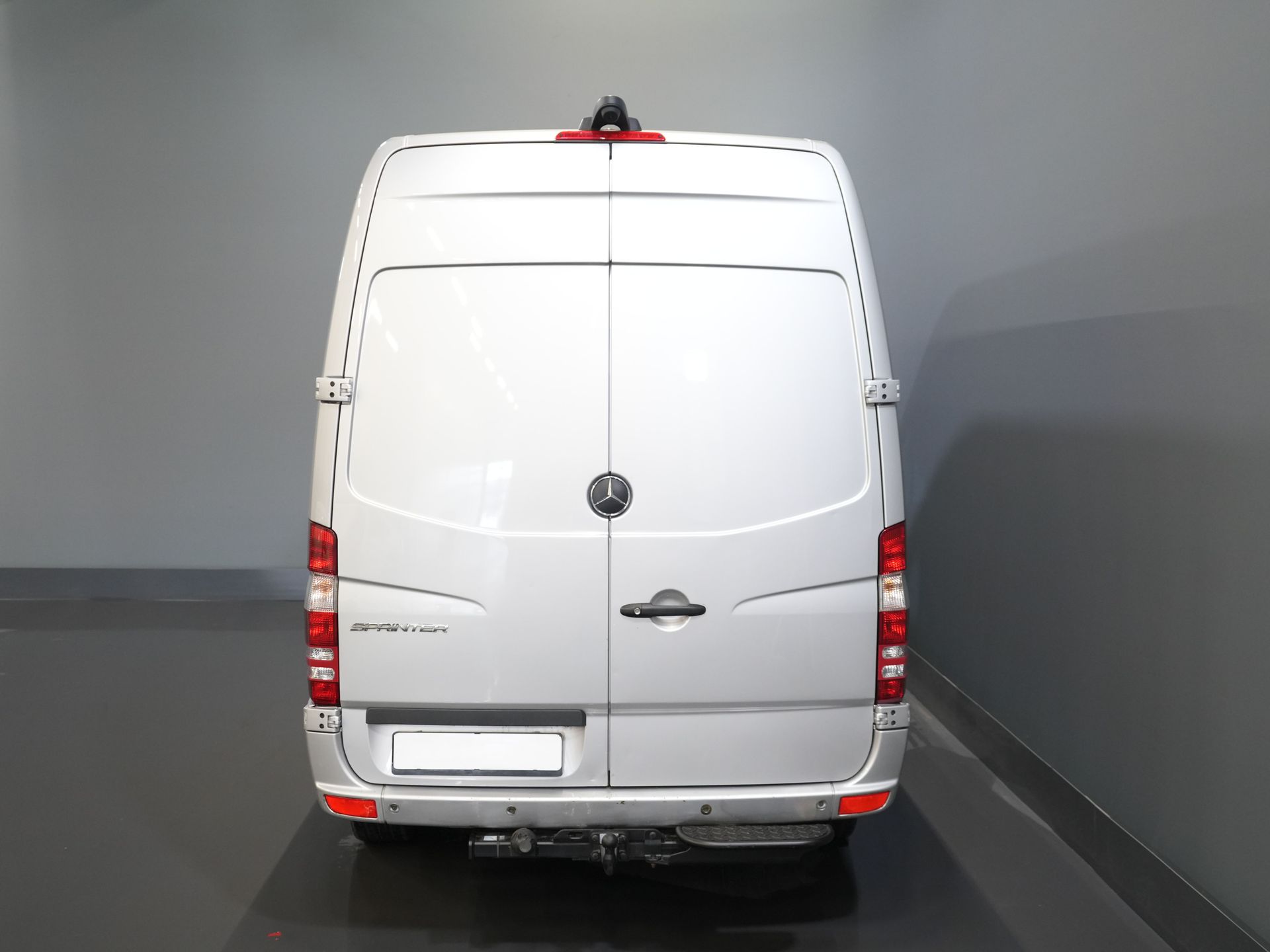 Mercedes-Benz Sprinter Van 319 3.0 V6 CDI Aut. L2H2 E6 BPM FREE ! LOW KM!/ 3.5t Capacité de remorquage/ Xenon/ LMV/ Cruise/ Seatverw./ Camera/ Airco