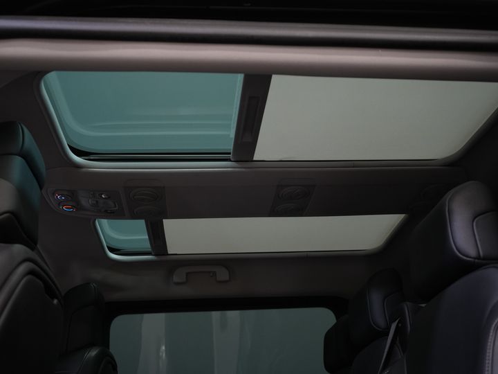 Citroën Ë-Spacetourer Personenvervoer (Ulysse) L2 75 kWh 330 km WLTP (€40.467 incl.btw) Combi/ Kombi/ 8P/ 8 Pers./ Snellader/ 2x Elek.Schuif/ Xenon/ Pano/ Leder/ Clim