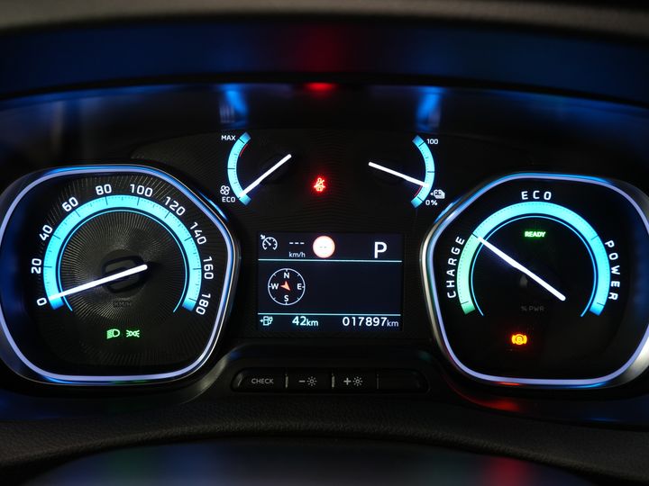 Citroën Ë-Spacetourer Personenvervoer (Ulysse) L2 75 kWh 330 km WLTP (€40.467 incl.btw) Combi/ Kombi/ 8P/ 8 Pers./ Snellader/ 2x Elek.Schuif/ Xenon/ Pano/ Leder/ Clim