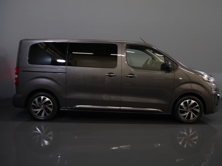 Citroën Ë-Spacetourer Personenvervoer (Ulysse) L2 75 kWh 330 km WLTP (€40.467 incl.btw) Combi/ Kombi/ 8P/ 8 Pers./ Snellader/ 2x Elek.Schuif/ Xenon/ Pano/ Leder/ Clim