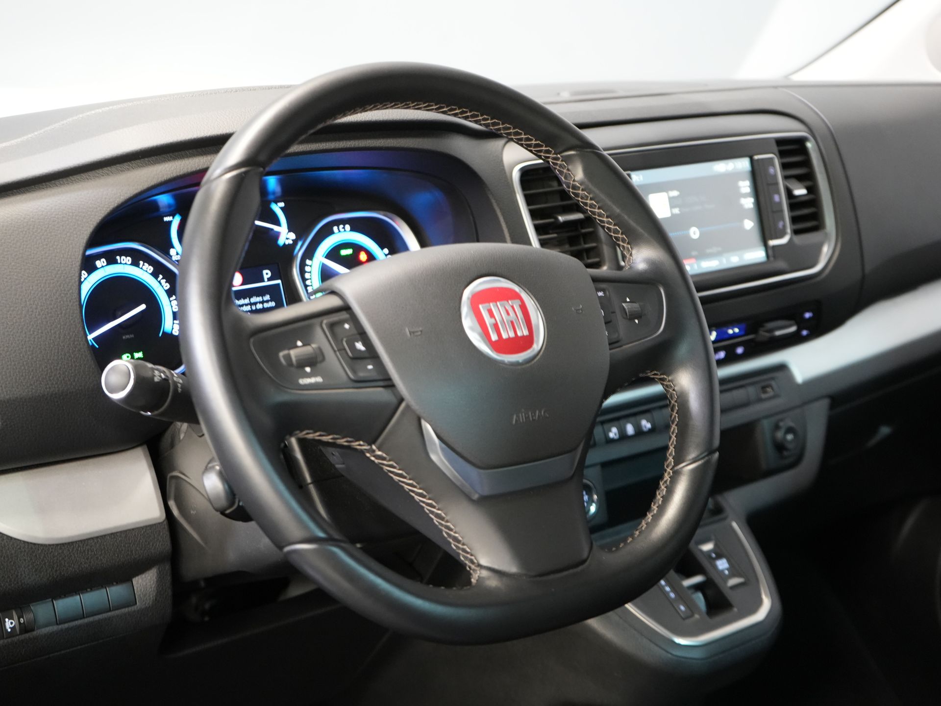 Citroën Ë-Spacetourer Personenvervoer (Ulysse) L2 75 kWh 330 km WLTP (€40.467 incl.btw) Combi/ Kombi/ 8P/ 8 Pers./ Snellader/ 2x Elek.Schuif/ Xenon/ Pano/ Leder/ Clim