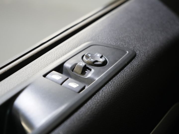 Citroën Ë-Spacetourer Personenvervoer (Ulysse) L2 75 kWh 330 km WLTP (€40.467 incl.btw) Combi/ Kombi/ 8P/ 8 Pers./ Snellader/ 2x Elek.Schuif/ Xenon/ Pano/ Leder/ Clim