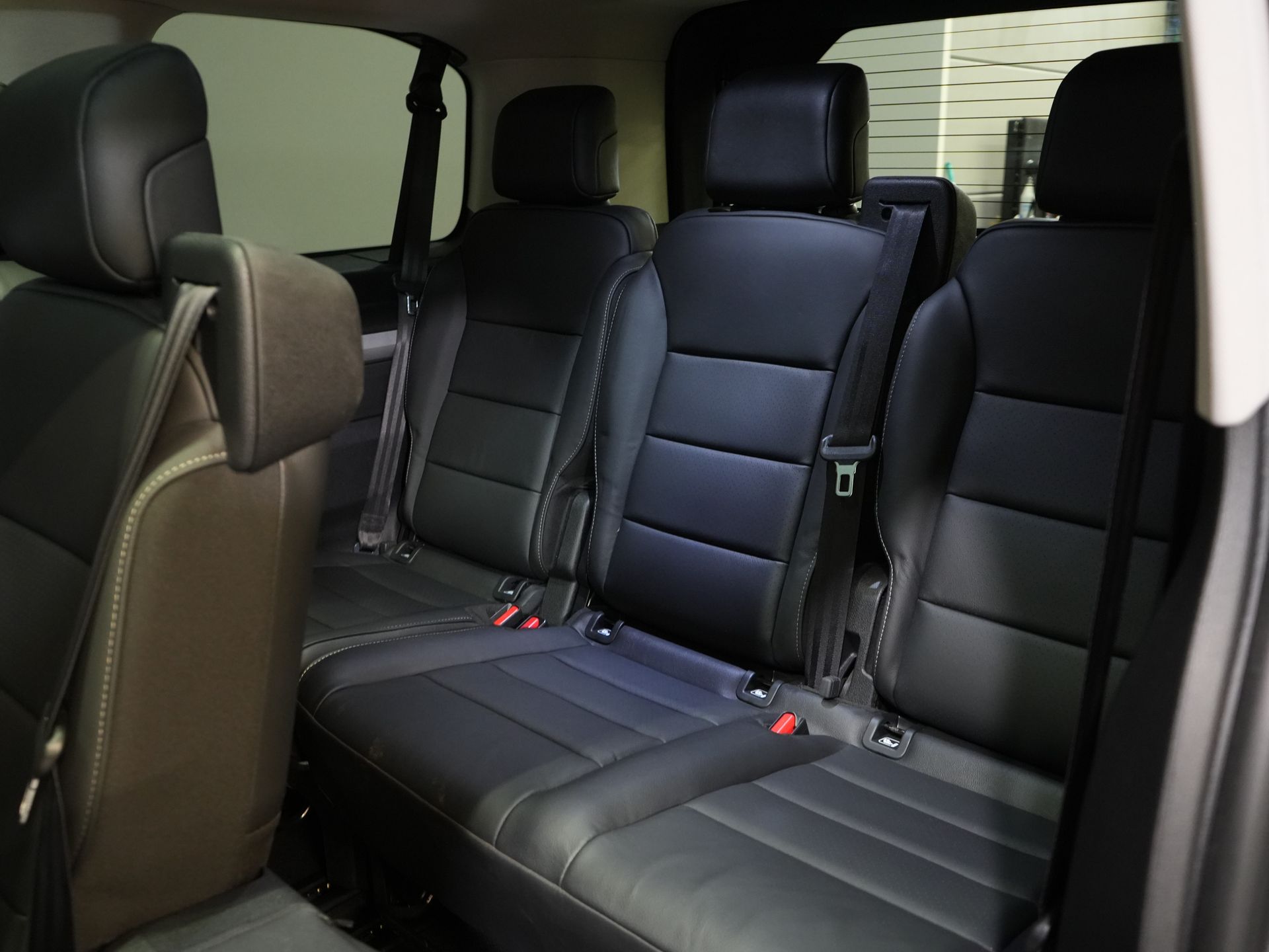 Citroën Ë-Spacetourer Personenvervoer (Ulysse) L2 75 kWh 330 km WLTP (€40.467 incl.btw) Combi/ Kombi/ 8P/ 8 Pers./ Snellader/ 2x Elek.Schuif/ Xenon/ Pano/ Leder/ Clim