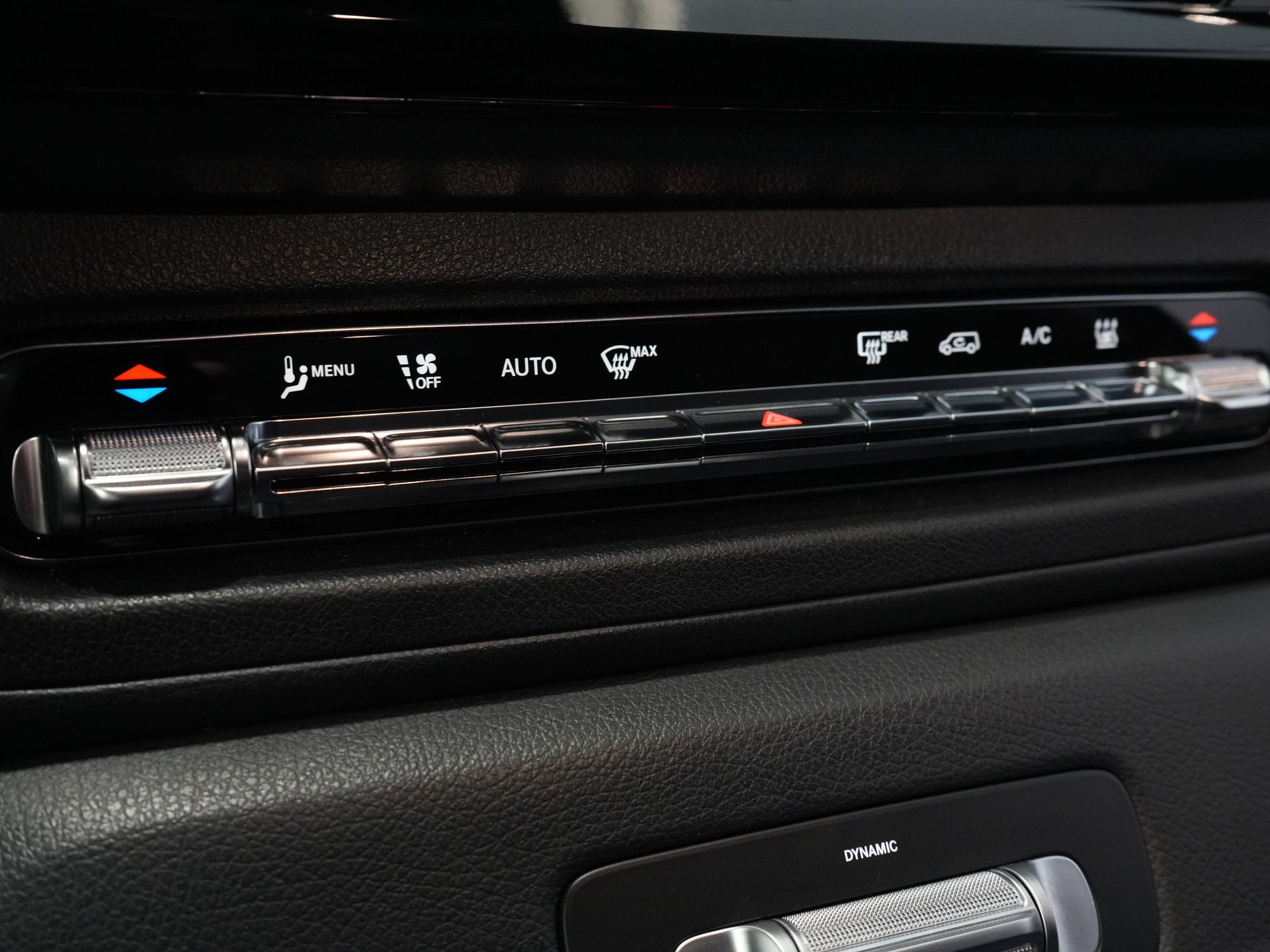 Mercedes-Benz eVito Bestelbus eVito L2 60 kWh 285 km WLTP Snellader/ LED/ Adapt.Cruise/ Stoelverw./ Carplay/ Camera/ PDC/ 17