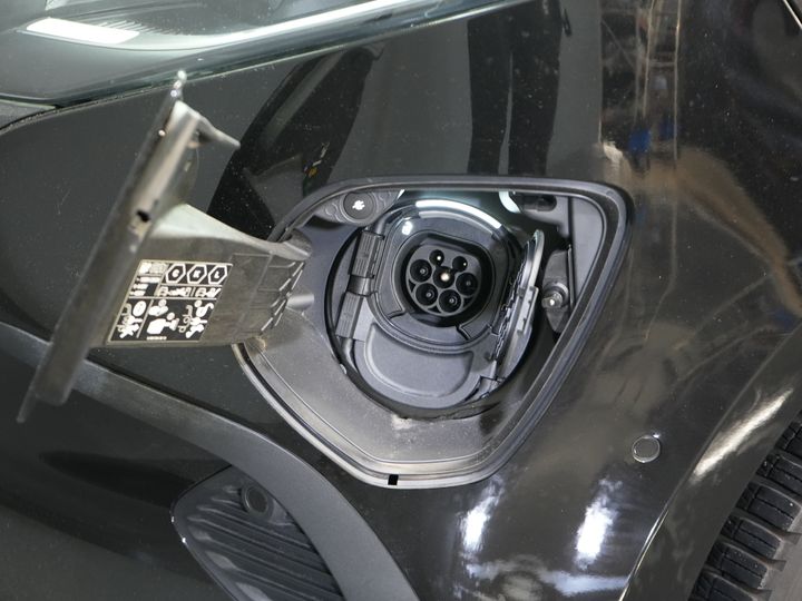Mercedes-Benz eVito Bestelbus eVito L2 60 kWh 285 km WLTP Snellader/ LED/ Adapt.Cruise/ Stoelverw./ Carplay/ Camera/ PDC/ 17