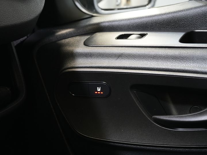 Mercedes-Benz Sprinter Van 317 CDI Aut. L2H2 3.5t Trekverm./ LED/ Gev.Stoel/ 270 Gr.Deuren/ Stoelverw./ Navi/ Camera/ PDC/ Cruise/ Airco