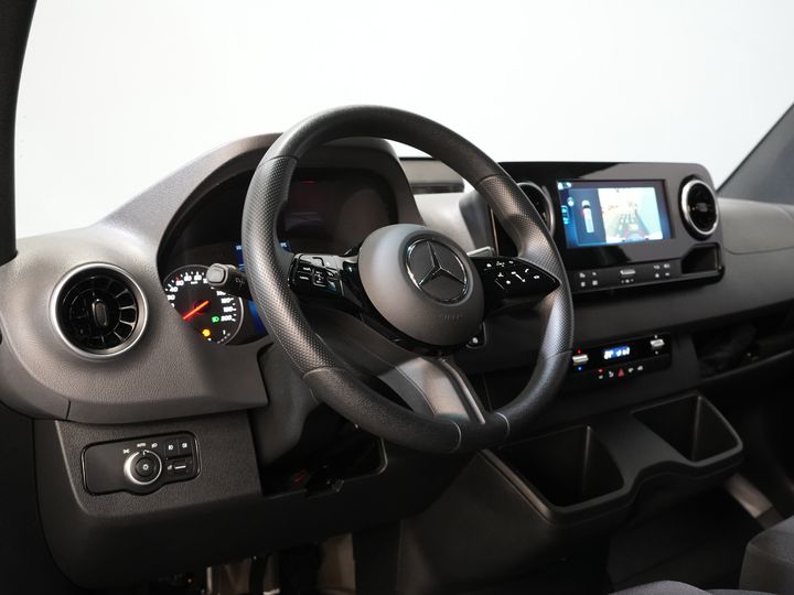 Mercedes-Benz Sprinter Van 317 CDI Aut. L2H2 3.5t Trekverm./ LED/ Gev.Stoel/ 270 Gr.Deuren/ Stoelverw./ Navi/ Camera/ PDC/ Cruise/ Airco