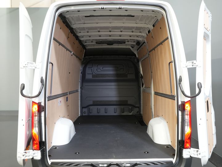 Mercedes-Benz Sprinter Van 317 CDI Aut. L2H2 3.5t Trekverm./ LED/ Gev.Stoel/ 270 Gr.Deuren/ Stoelverw./ Navi/ Camera/ PDC/ Cruise/ Airco