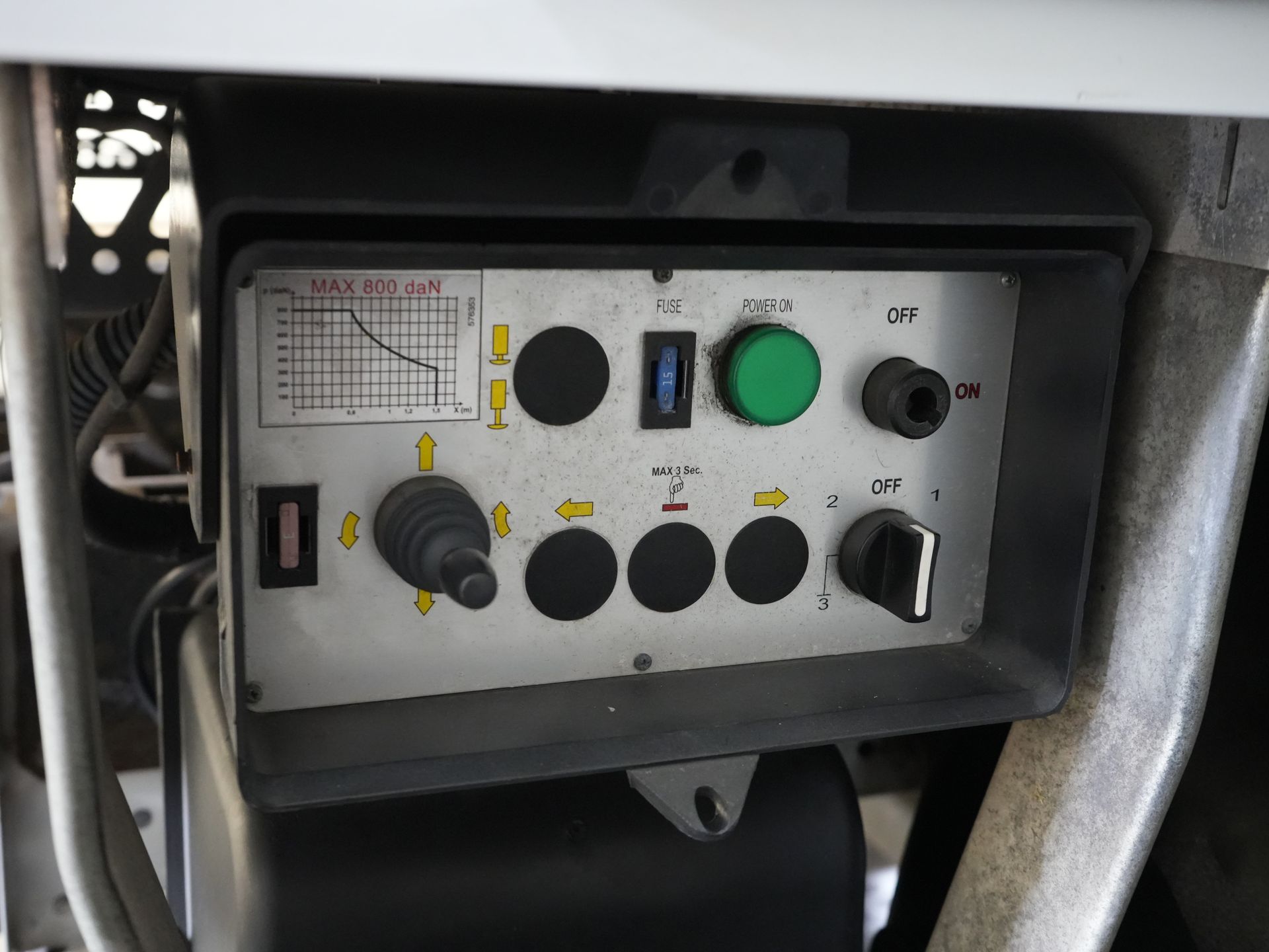 Fiat Ducato Bakwagen 2.3 MJ 150 KM Bakwagen 377x220x222 Laadklep/ Zijdeur/ Spoiler/ Tacho/ Gev.Stoel/ Kamera/ Climate/ Cruise/ Navi