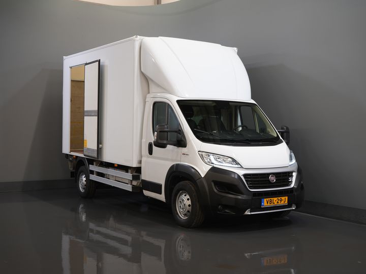 Fiat Ducato Bakwagen 2.3 MJ 150 KM Bakwagen 377x220x222 Laadklep/ Zijdeur/ Spoiler/ Tacho/ Gev.Stoel/ Kamera/ Climate/ Cruise/ Navi