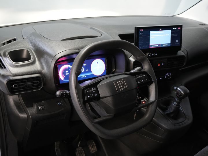 Fiat Doblò Bestelbus 1.2 110 pk L2 BENZINE 3pers./ Virtual Cockpit/ Carplay/ Navi/ Camera/ PDC/ Cruise/ Airco