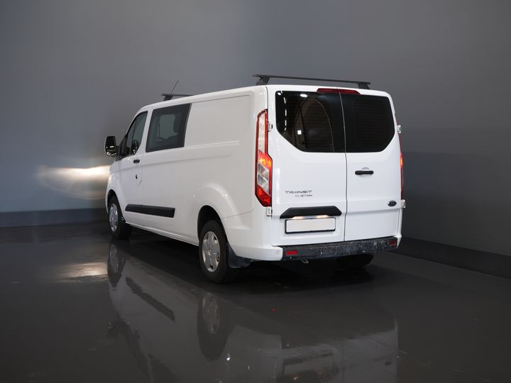 Ford Transit Custom Bestelbus 2.0 TDCI L2 Trend DC Dubbel Cabine BPM VRIJ! Stoelverw./ Carplay/ 2.7t Trekverm./ Navi/ PDC/ Cruise
