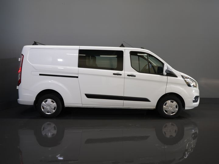 Ford Transit Custom Bestelbus 2.0 TDCI L2 Trend DC Dubbel Cabine BPM VRIJ! Stoelverw./ Carplay/ 2.7t Trekverm./ Navi/ PDC/ Cruise
