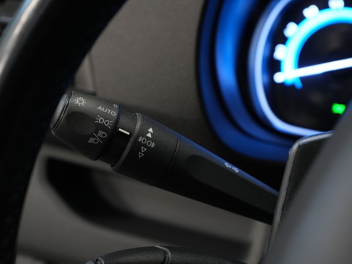 Peugeot e-Expert Van L2 75 кВт/год 330 км WLTP Швидка зарядка/ Сидіння/ Навігація/ Carplay/ Камера/ Клімат/ LMV/ Круїз