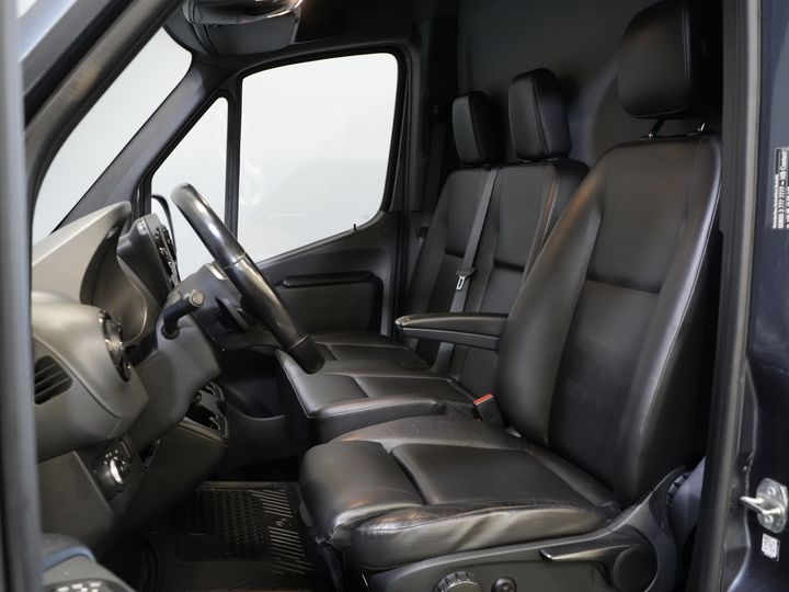 Mercedes-Benz Sprinter Van 317 CDI Aut. L2H2 LED/ Адапт.круїз/ Підігрів підставки/ Підігрів сидінь/ Carplay/ Камера/ Буксирний гак
