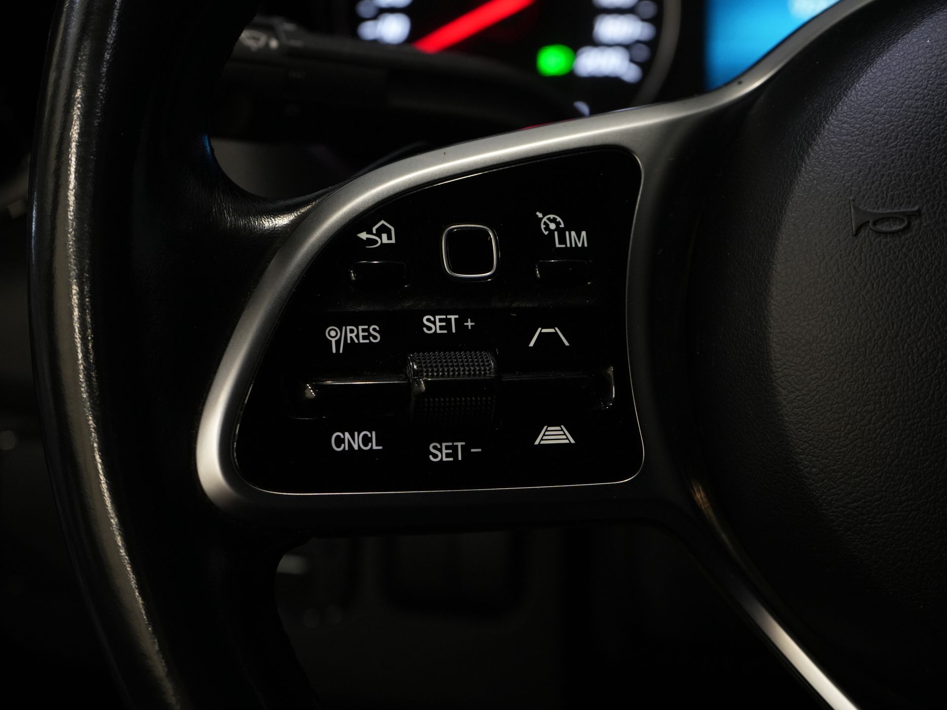 Mercedes-Benz Sprinter Van 317 CDI Aut. L2H2 LED/ Адапт.круїз/ Підігрів підставки/ Підігрів сидінь/ Carplay/ Камера/ Буксирний гак