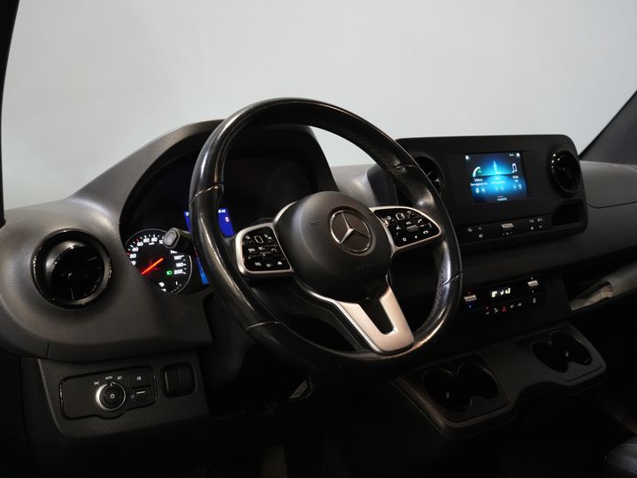 Mercedes-Benz Sprinter Van 317 CDI Aut. L2H2 LED/ Адапт.круїз/ Підігрів підставки/ Підігрів сидінь/ Carplay/ Камера/ Буксирний гак