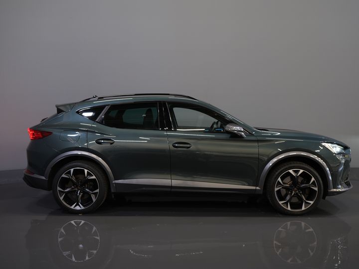 CUPRA Formentor SUV 1.4 e-Hybrid 245 CV VZ Copper Edition Matrix/ Gancio di traino/ Adapt.Cruise/ Sedili riscaldati/ Volante riscaldato/ Navigatore/ Telecamera/ Climatizzatore