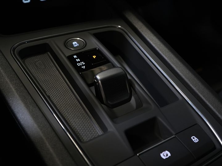 CUPRA Formentor SUV 1.4 e-Hybrid 245 CV VZ Copper Edition Matrix/ Gancio di traino/ Adapt.Cruise/ Sedili riscaldati/ Volante riscaldato/ Navigatore/ Telecamera/ Climatizzatore