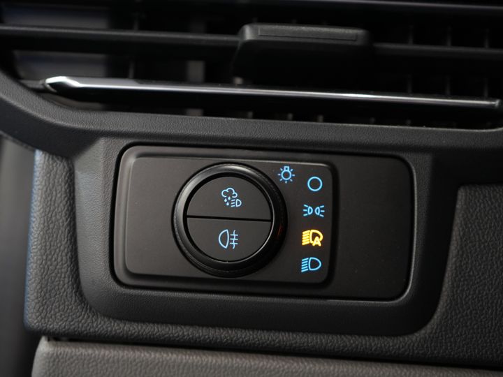Ford E-Transit Custom Furgoneta 340 65 kWh 330 km WLTP L2 Garanție limitată 5 ani/ 2,3 t Capacitate de remorcare/ Încărcător rapid/ Matrix LED/ B&O/ Adapt.Cruise/ Încălzitor de standby/ Carplay