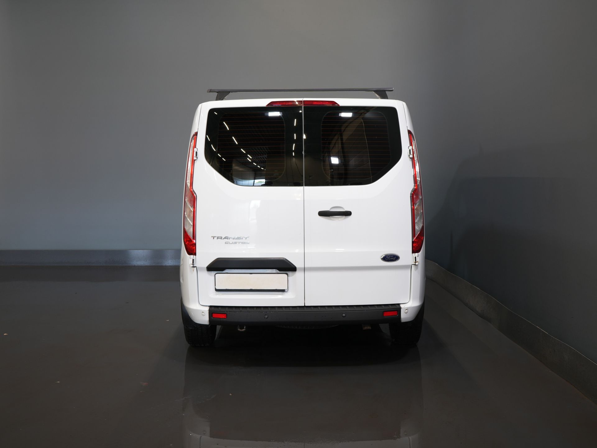 Ford Transit Custom Vans 2.0 TDCI L2 Trend DC Doppelkabine Sitzverw. / Carplay/ 2.7t Anhängesystem/ Navi/ PDC/ Tempomat