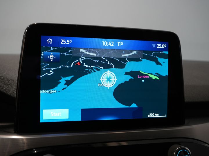 Ford Kuga SUV 2.5 PHEV 225 CV Titanium Navi/ Carplay/ Asientos calefactables/ Volante calefactable/ Cámara/ PDC/ Climatizador