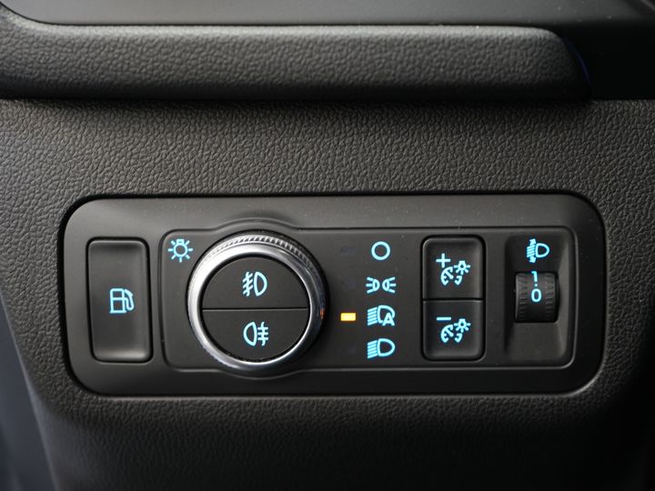 Ford Kuga SUV 2.5 PHEV 225 CV Titanium Navi/ Carplay/ Asientos calefactables/ Volante calefactable/ Cámara/ PDC/ Climatizador