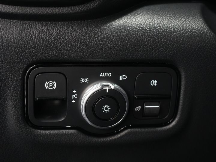 Mercedes-Benz Vito Bestelbus 116 CDI Aut. L3 DC Dubbel Cabine BPM VRIJ! 6 Pers./ 2xSchuifdeur/ LED/ Stoelverw./ 270Gr. Deuren/ Carplay/ Camera/ Cruise/ Trekh