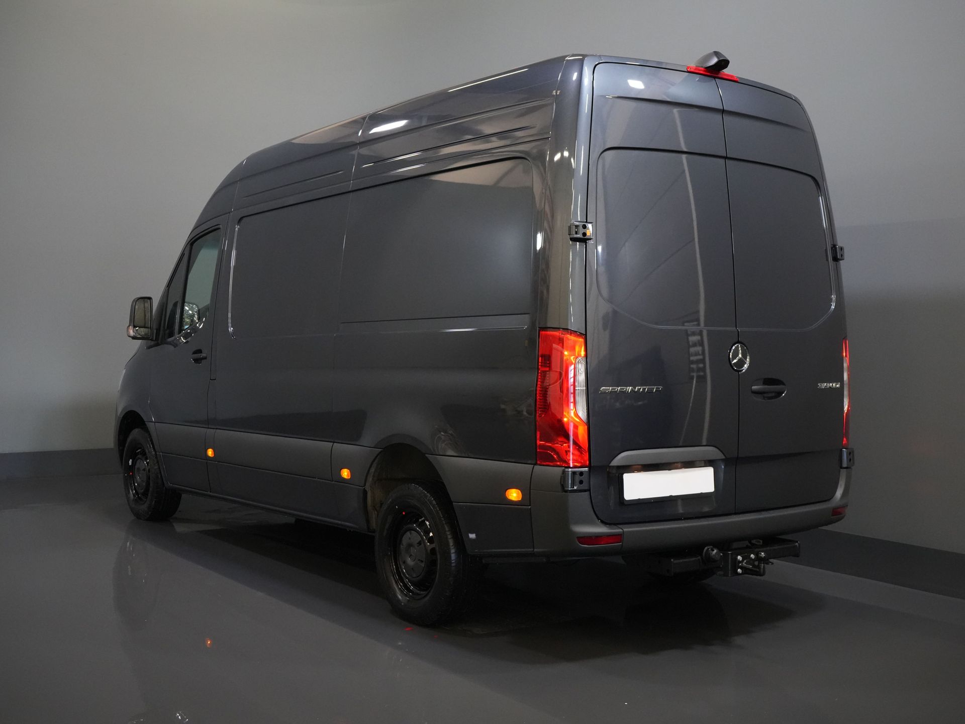 Mercedes-Benz Sprinter Van 319 Aut. L2H2 BPM FREE Select LED/ 3.5t Towing device/ Gev.Seats/ Camera/ Cruise