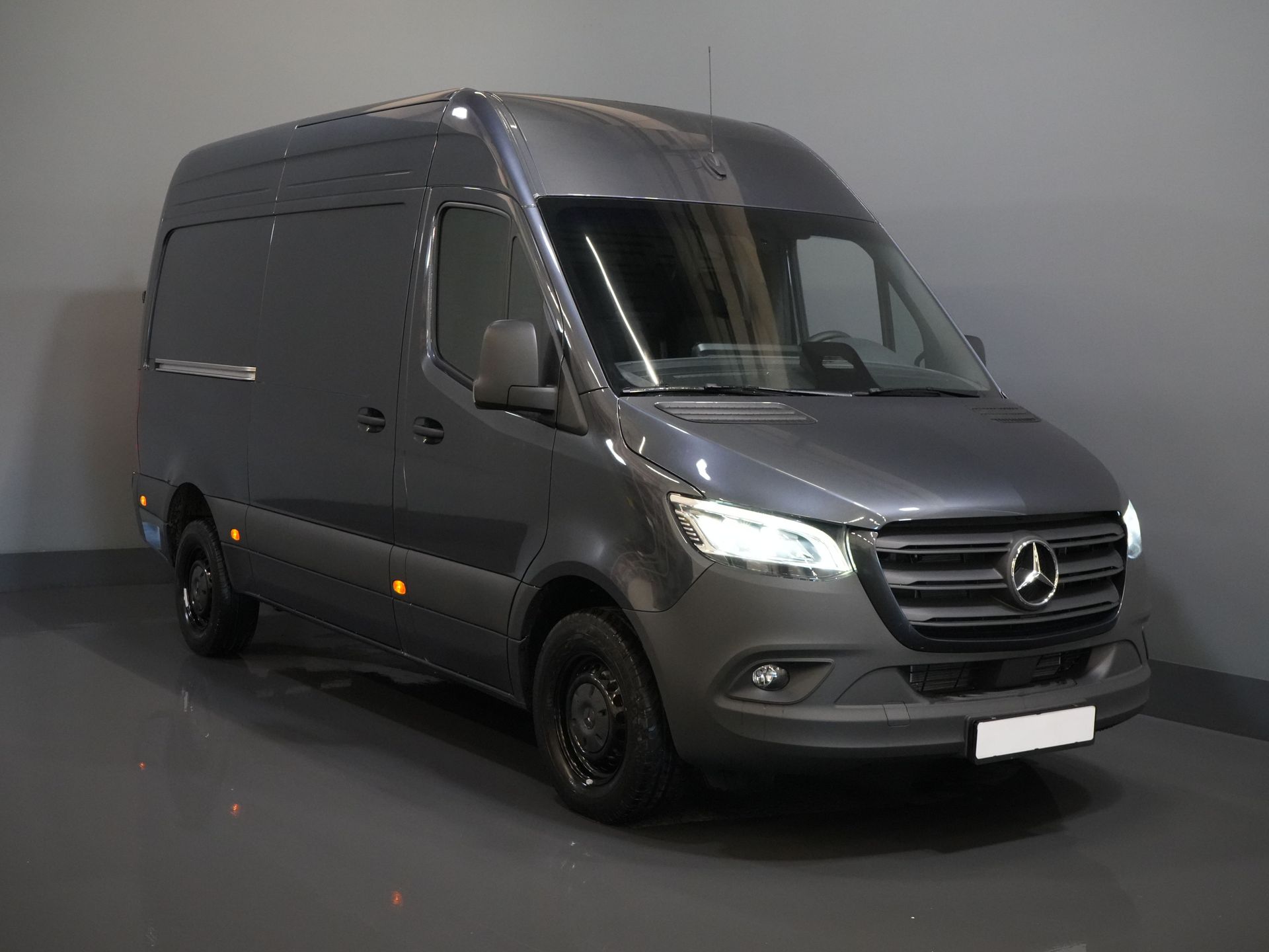 Mercedes-Benz Sprinter Van 319 Aut. L2H2 BPM FREE Select LED/ 3.5t Dispositif de remorquage/ Gev.Seats/ Camera/ Cruise