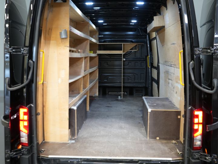 Volkswagen Crafter Van 50 2.0 TDI 180 hp Aut DSG L4H3 BPM FREE! Dual Air/ 270Gr.Doors/ Gev.Stoel/ Carplay/ Navi/ Camera/ Cruise/ PDC/ Towbar