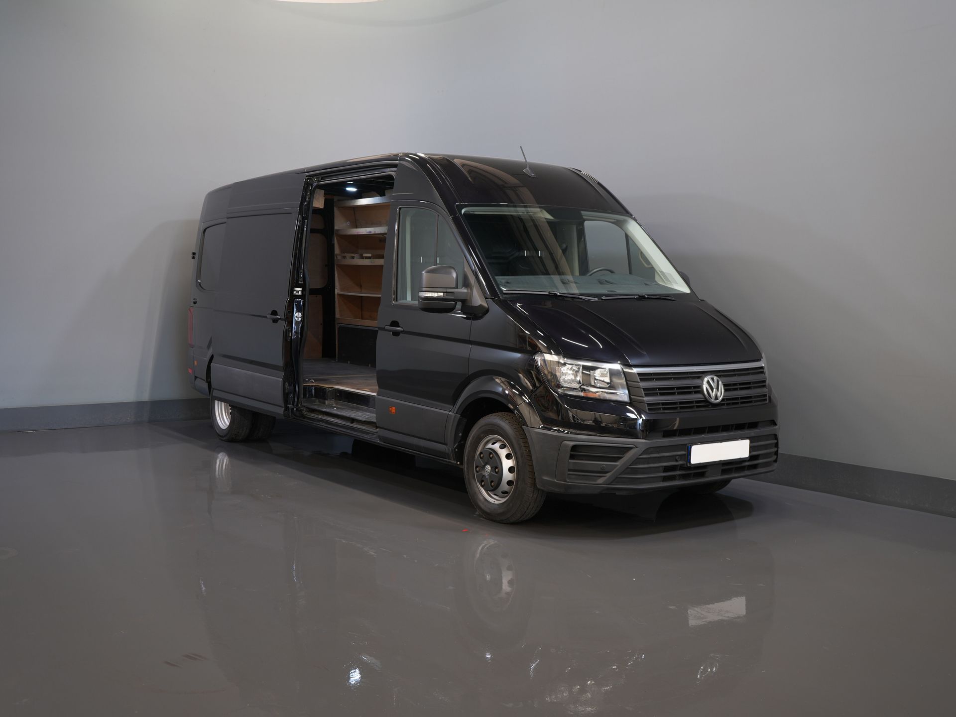 Volkswagen Crafter Van 50 2.0 TDI 180 hp Aut DSG L4H3 BPM FREE! Dual Air/ 270Gr.Doors/ Gev.Stoel/ Carplay/ Navi/ Camera/ Cruise/ PDC/ Towbar