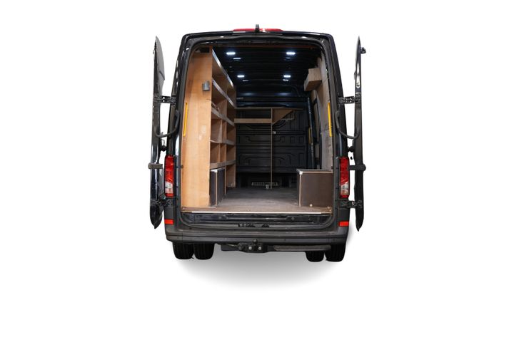 Volkswagen Crafter Van 50 2.0 TDI 180 hp Aut DSG BPM FREE ! Dual Air/ Portes 270Gr./Etage Gev./Carplay/ Navi/ Caméra/ Cruise/ PDC/ Barre d'attelage