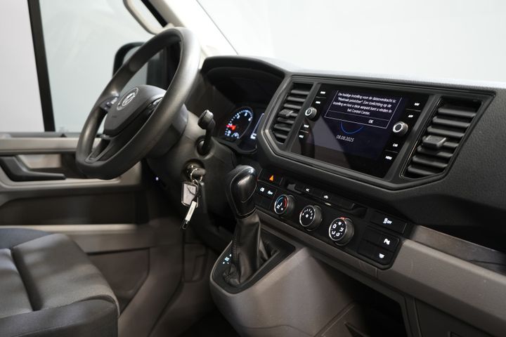 Volkswagen Crafter Van 50 2.0 TDI 180 hp Aut DSG BPM FREE ! Dual Air/ Portes 270Gr./Etage Gev./Carplay/ Navi/ Caméra/ Cruise/ PDC/ Barre d'attelage