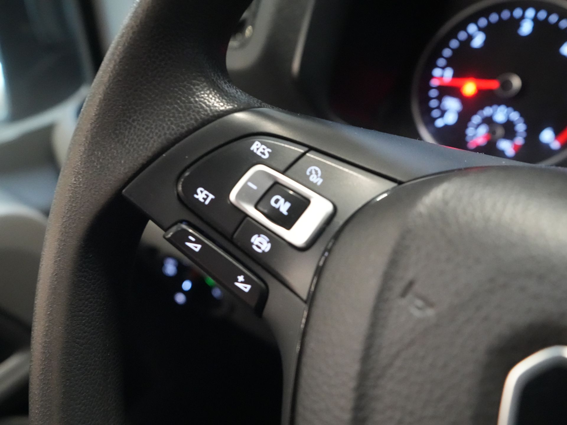 MAN TGE Lieferwagen 3.140 140 PS 2.0 TDI DSG Aut. L3H3 EXPORT 270Gr. Türen/ Sicherheitsgurt/ Navi/ Carplay/ Kamera/ Tempomat/ Anhängerkupplung/ Klimaanlage