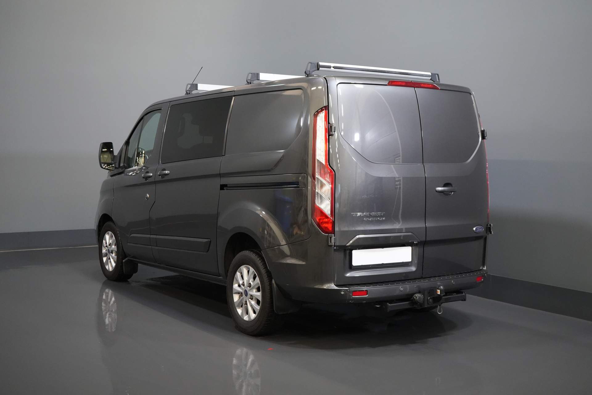Ford Transit Custom Van 2.0 TDCI 130 cv Aut DC Doppia Cabina Limited 2x Porta scorrevole/ CarPlay/ Seatverw./ Cruise/ LMV/ Navi/ Cruise/ PDC