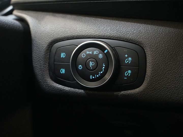 Ford Transit Custom Van 2.0 TDCI 130 hp Aut DC Double Cab Limited 2x Sliding door/ CarPlay/ Seatverw./ Cruise/ LMV/ Navi/ Cruise/ PDC