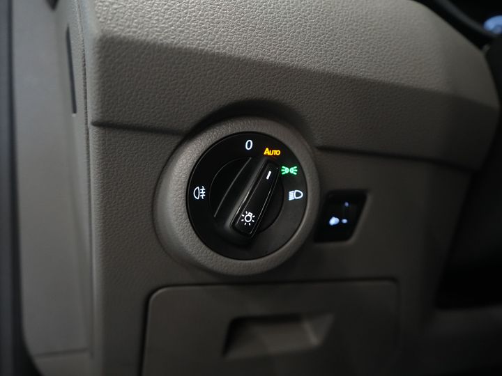 Volkswagen Transporter Van T6.1 2.0 TDI 150 PS DSG Aut. L2 DC Doppelkabine (DEMO) BPM FREE! Anpassen. Cruise/ 2.5t Anhängevorrichtung/ NAVI/ Carplay/ PDC/ LMV/ Airco