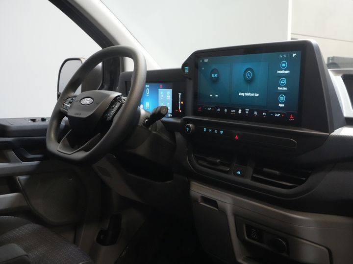 Ford Transit Custom Van 2.0 TDCI 135 к.с. Авт. L2 BPM БЕЗКОШТОВНО! 5J/ 200 000 км гарантії/ 2x зсувні двері/ 2.8т буксирувальний підсилювач/ Підігрів сидінь/ Carplay/ LED/ Камера/ PDC/... 