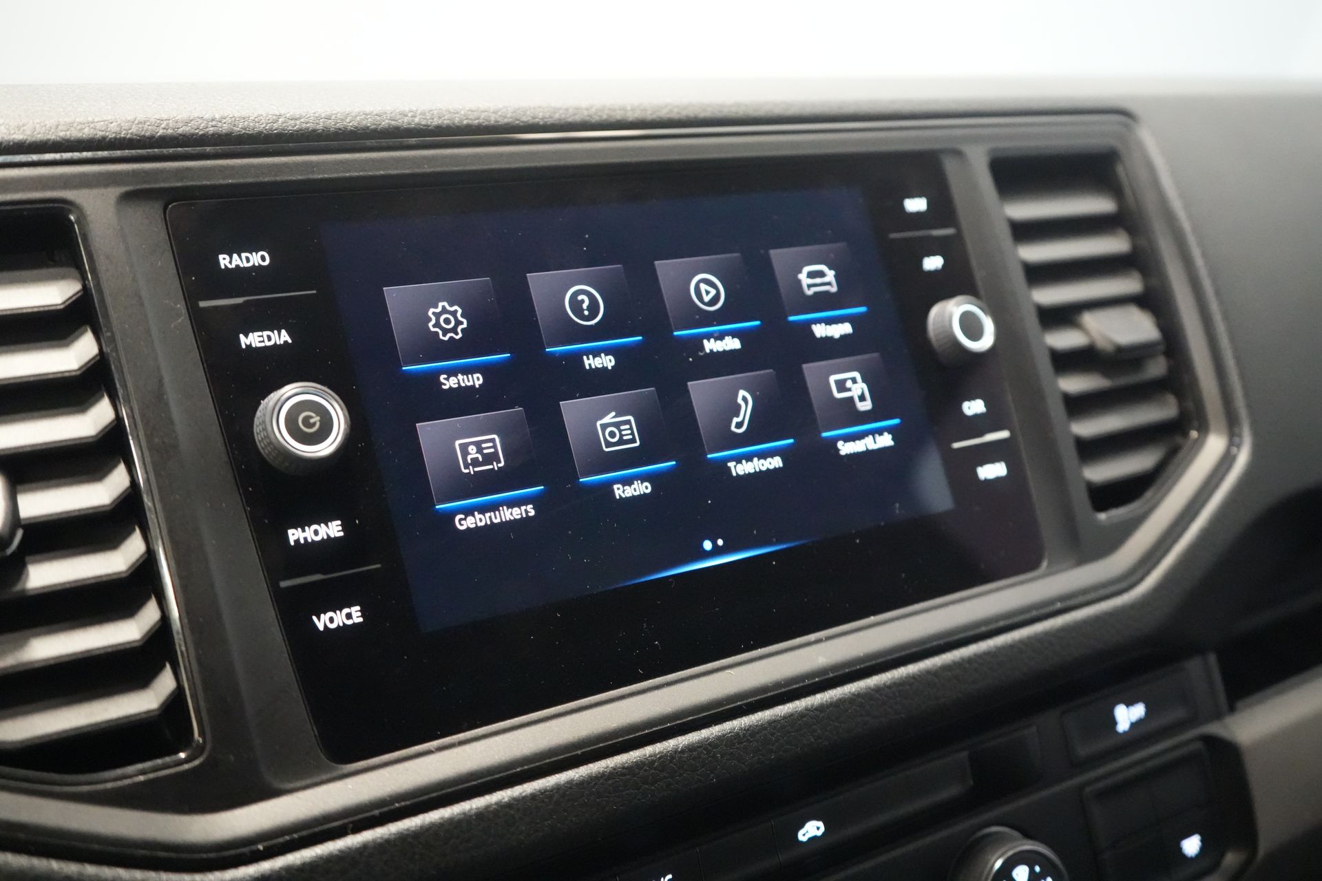 MAN TGE Van 35 2.0 140 CP DSG Aut. L3H3 hayon/ 270Gr. uși/ Gev.stoel/ Carplay/ Cameră/ Cruise