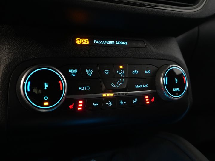 Ford Kuga SUV 2.5 PHEV 225 к.с. ST-Line LED/ Head-Up/ Adapt.cruise/ Підігрів підставки/ Keyless/ Elek.flap/ Stoelverwant/ Steeringverw./ Carplay/ Navi/ Clima