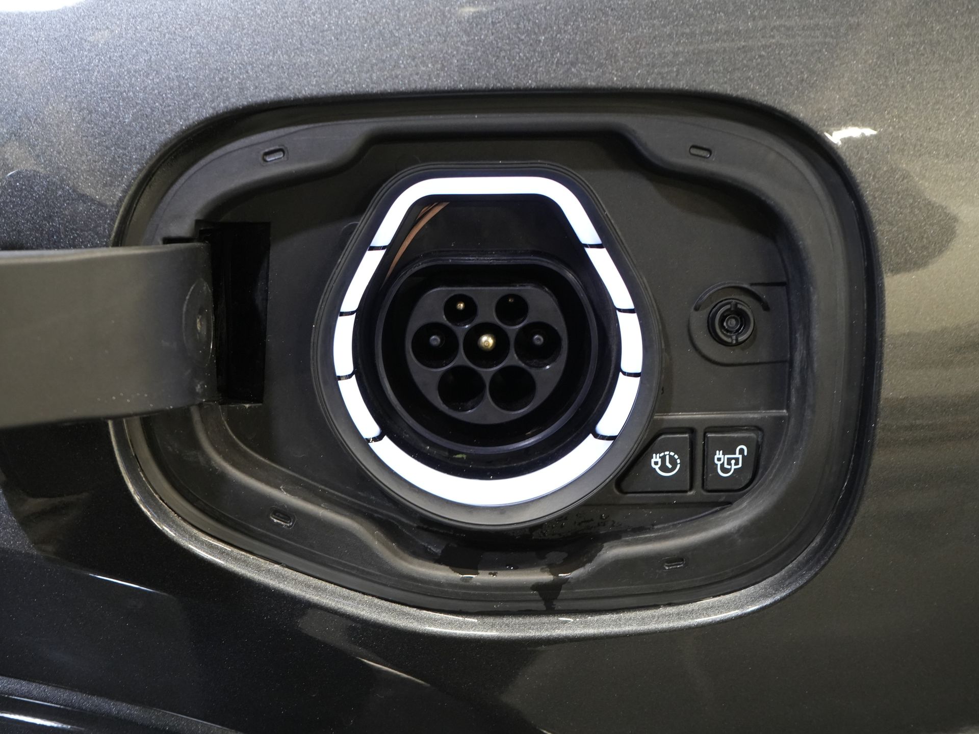 Ford Kuga SUV 2.5 PHEV 225 к.с. ST-Line LED/ Head-Up/ Adapt.cruise/ Підігрів підставки/ Keyless/ Elek.flap/ Stoelverwant/ Steeringverw./ Carplay/ Navi/ Clima